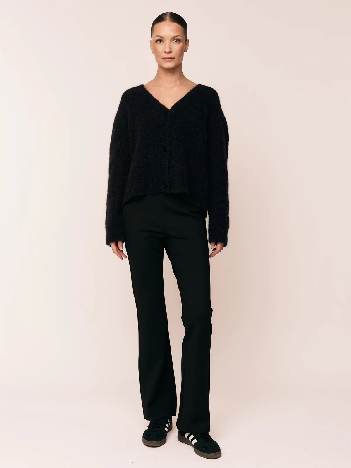 Astrid v-neck cardigan-Cardigan-OnceUntold-Aandahls