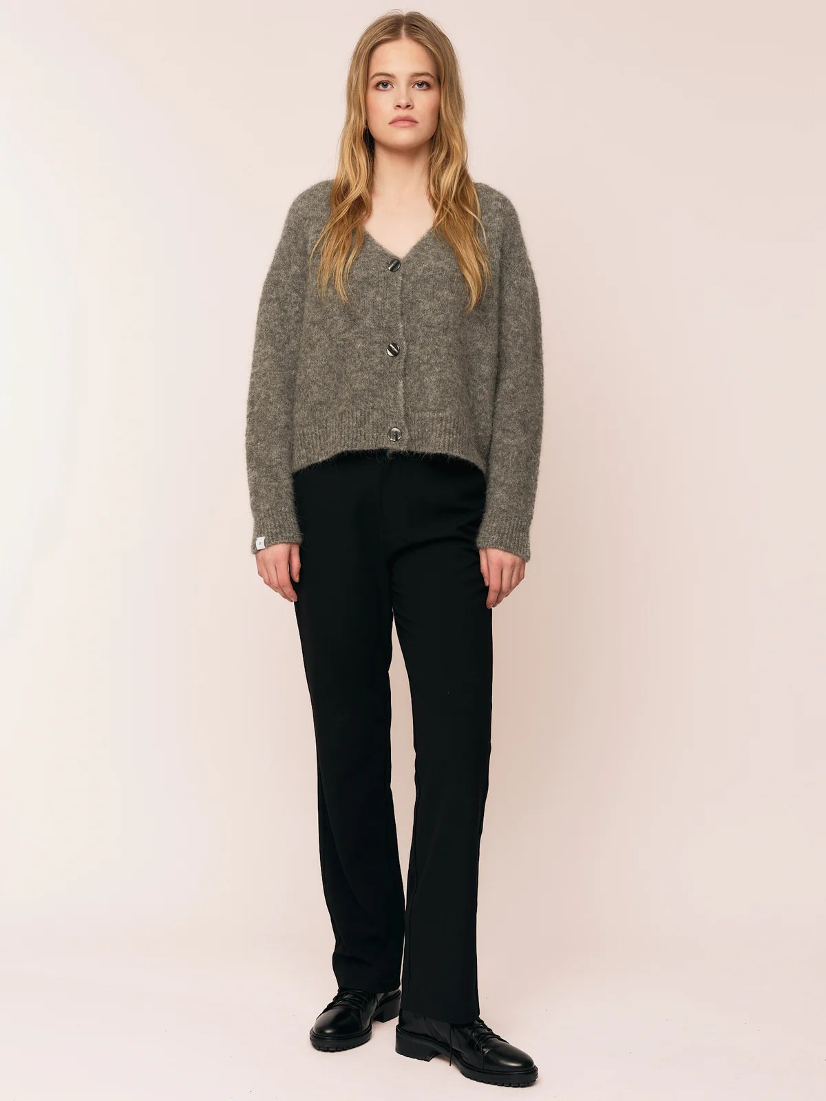 Astrid v-neck cardigan-Cardigan-OnceUntold-Aandahls