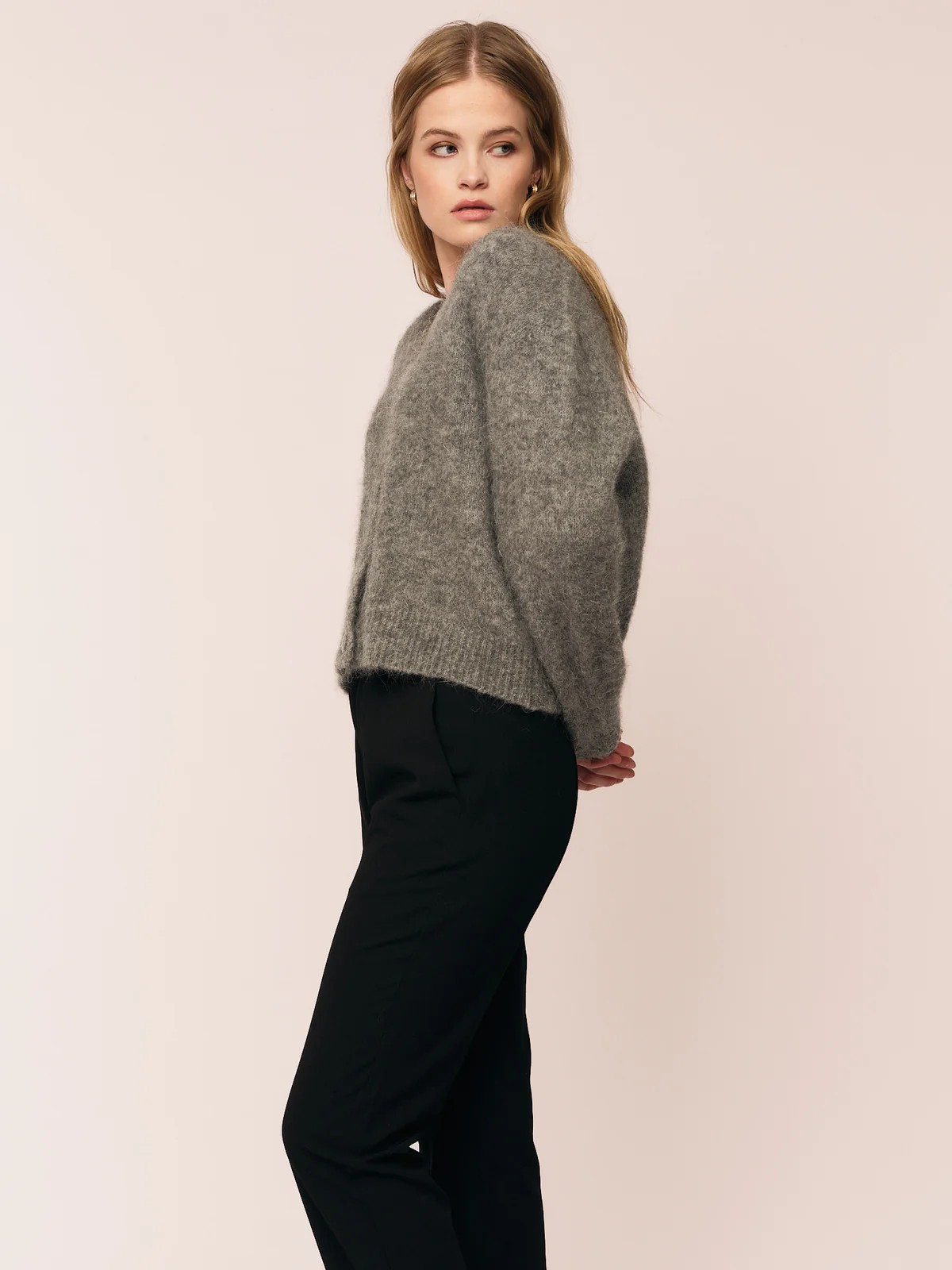 Astrid v-neck cardigan-Cardigan-OnceUntold-Aandahls