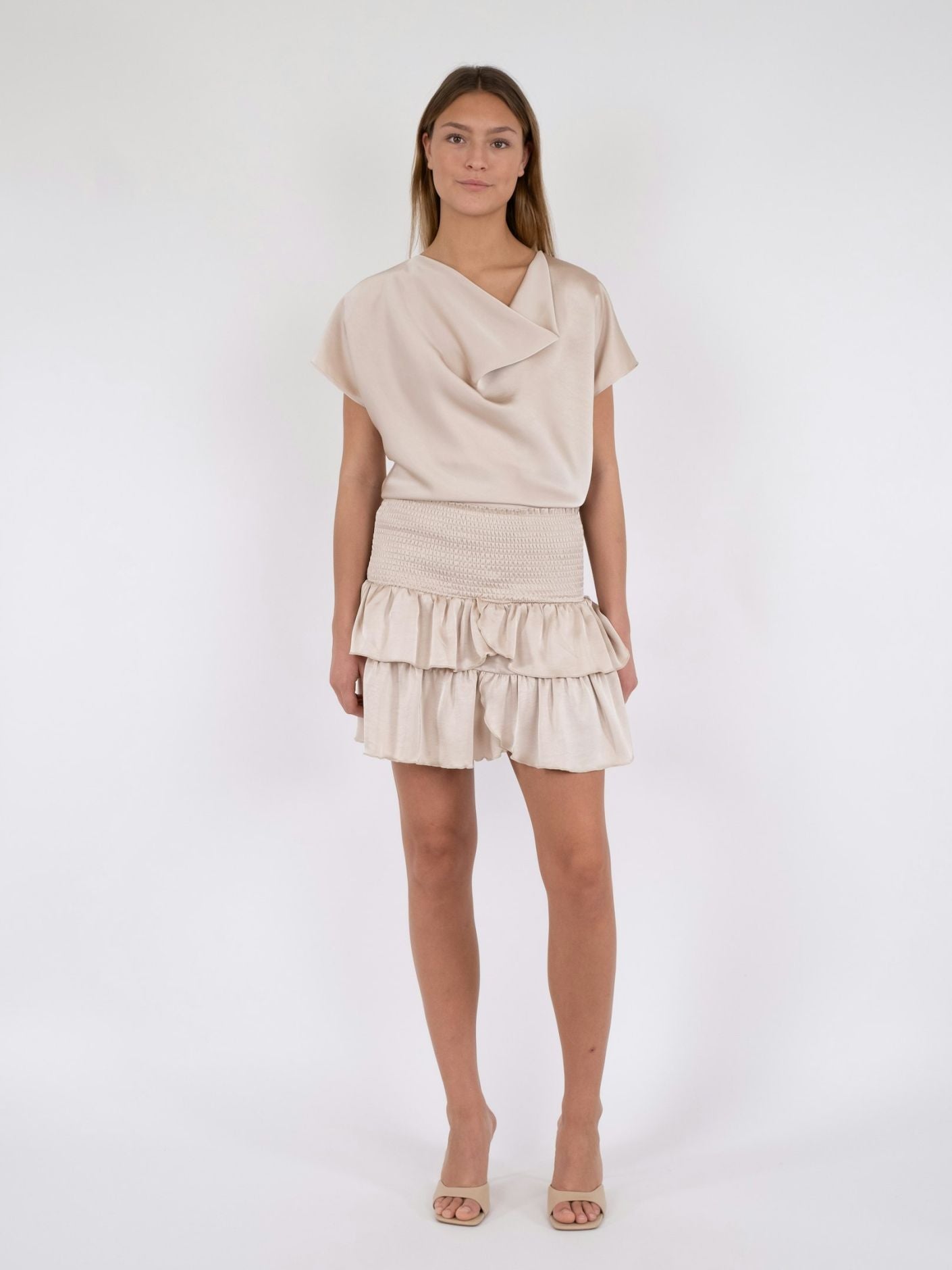 Carin Heavy Sateen skirt-Skjørt-Neo Noir-Aandahls