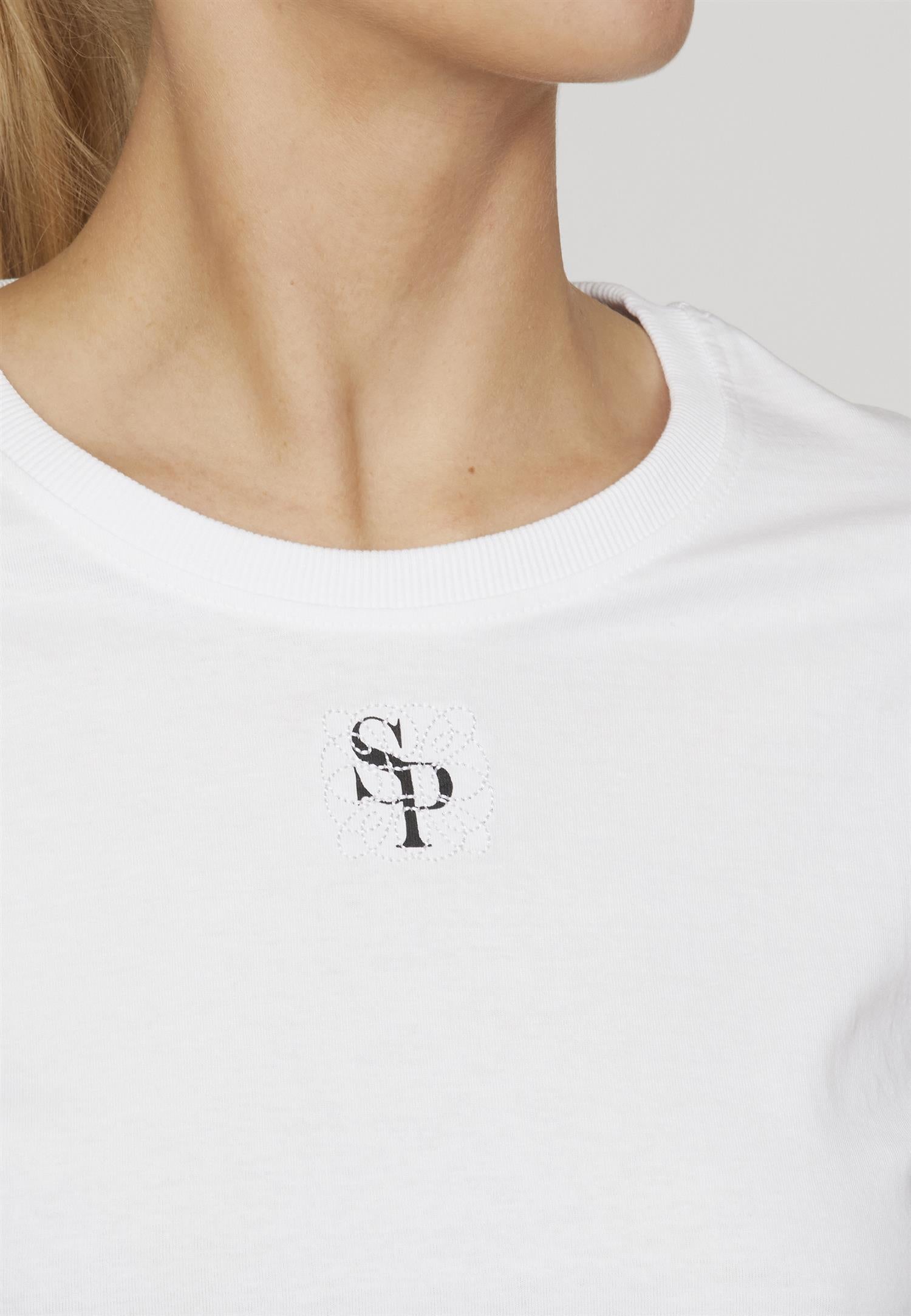 Heda-loose-T-shirt-Sisters Point-Aandahls