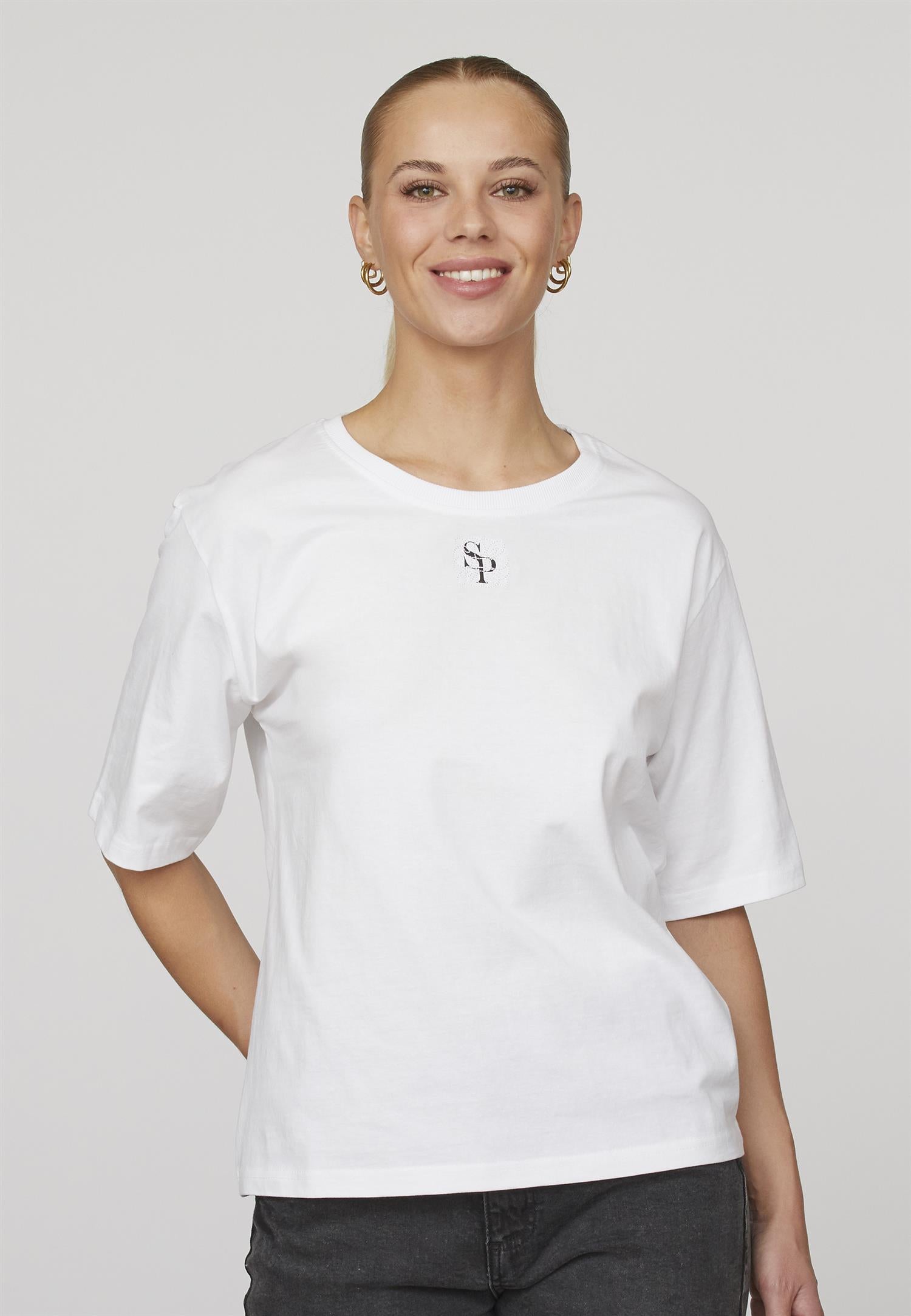 Heda-loose-T-shirt-Sisters Point-Aandahls