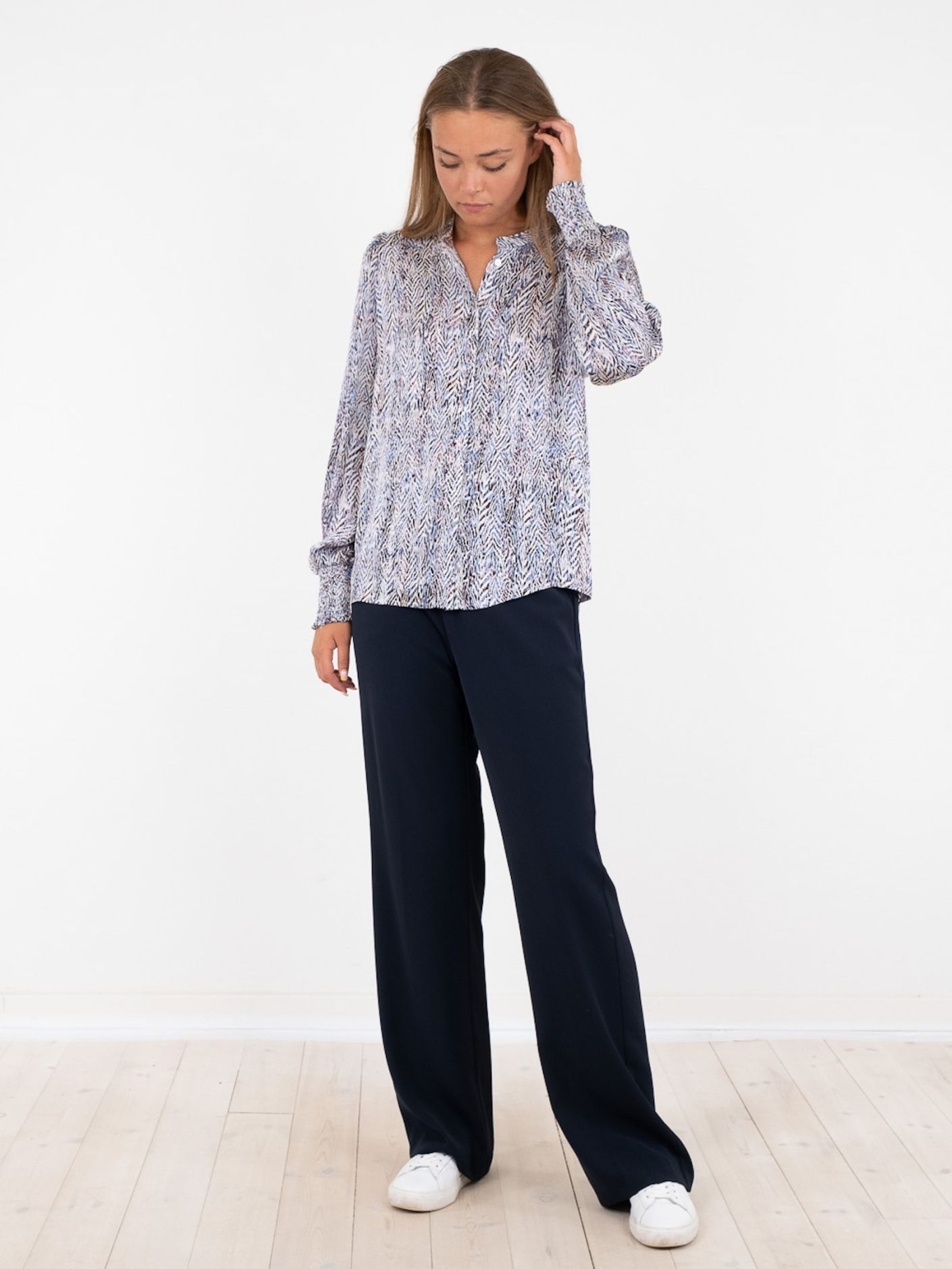 Kala Ditsy Multi Blouse-Bluser-Neo Noir-Aandahls
