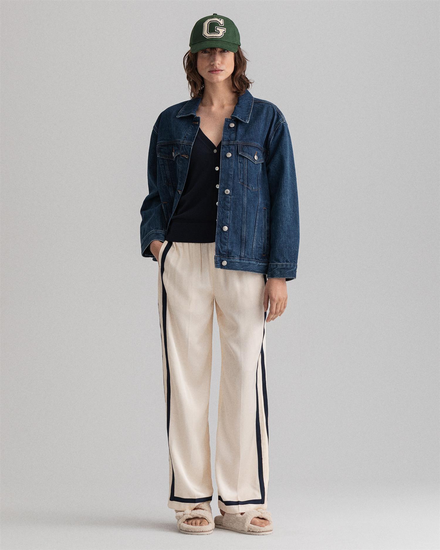 LIGHT COTTON V-CARDIGAN-Strikk-Gant-Aandahls