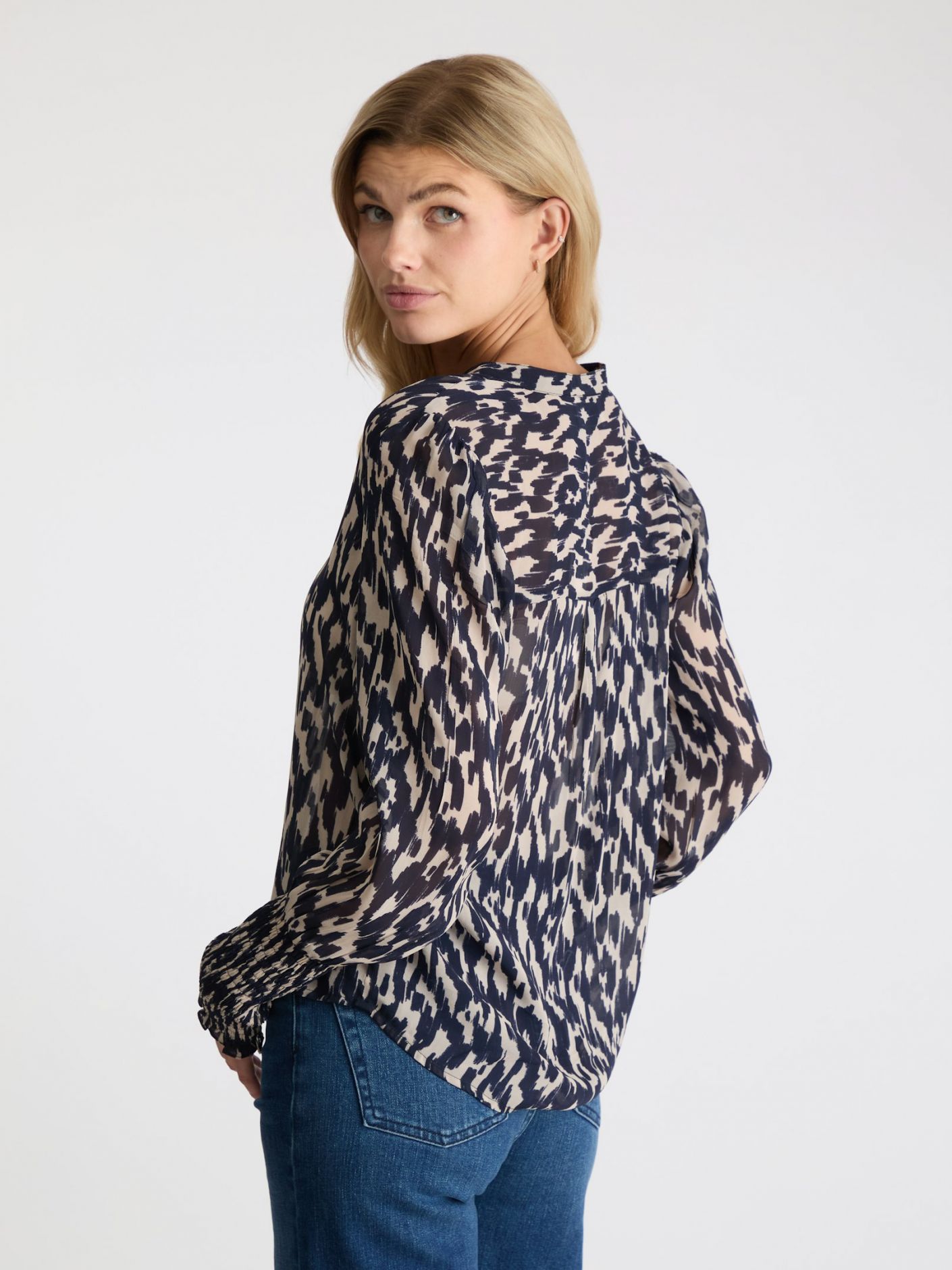 Landa Distressed Blouse-Bluser-Neo Noir-Aandahls