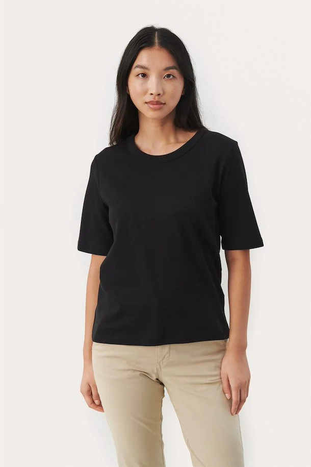 RatanaPW TS-T-shirt-Part Two-Aandahls