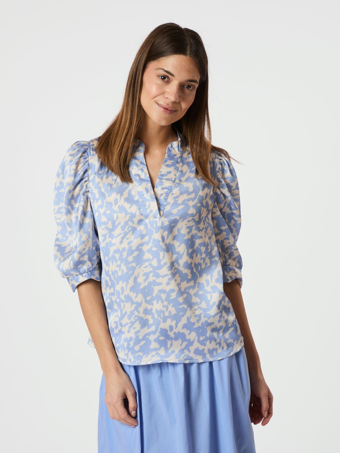 Roella Graphic Fade Blouse-Overdel-Neo Noir-Aandahls