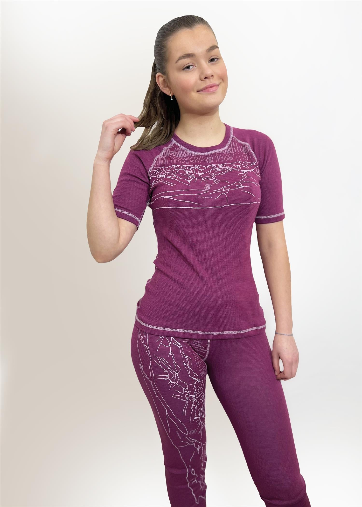 S21 Ull T-SHIRT DAME-T-shirt-Trude Nistad-Aandahls