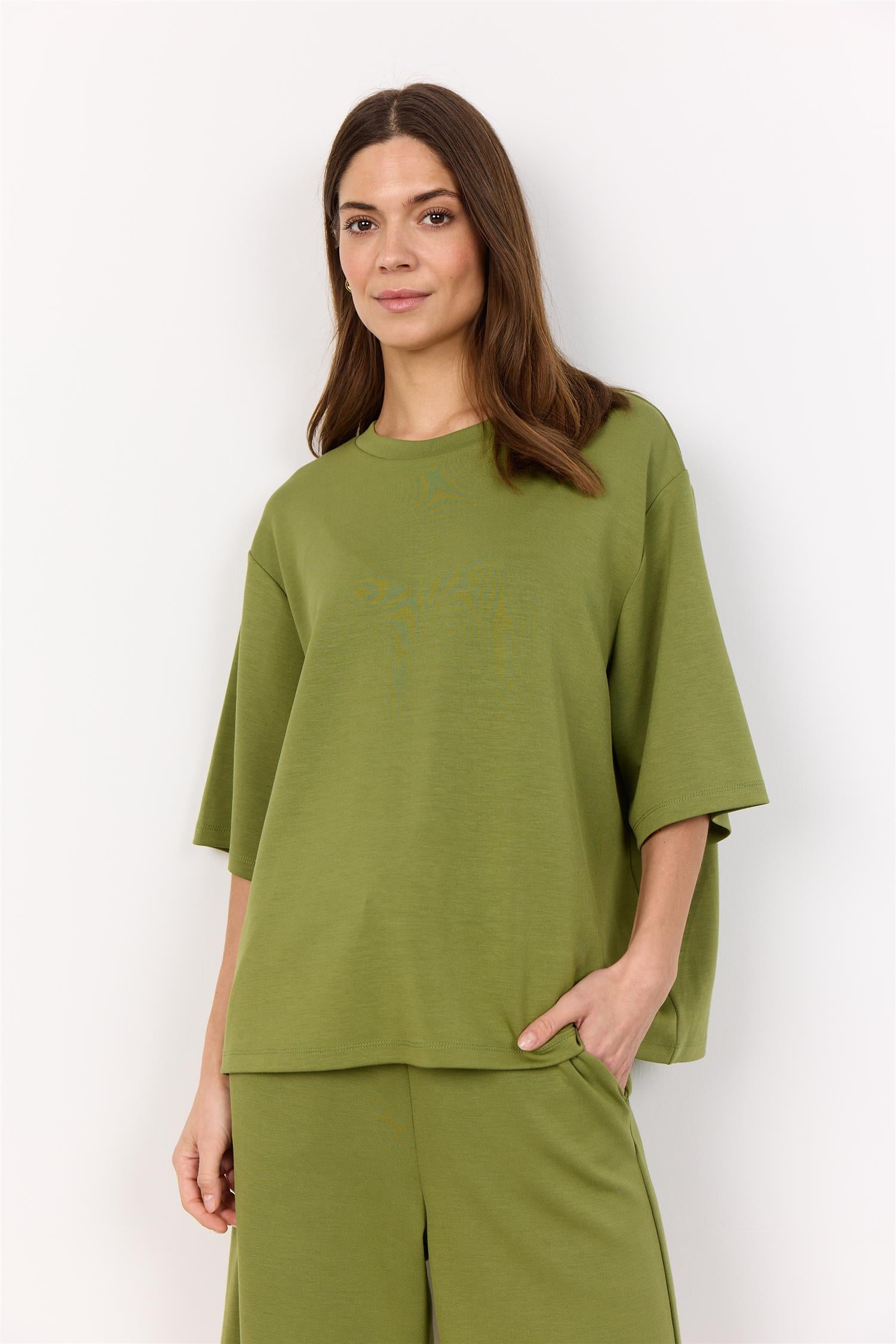 SC- Banu 231-T-shirt-Soya-Aandahls