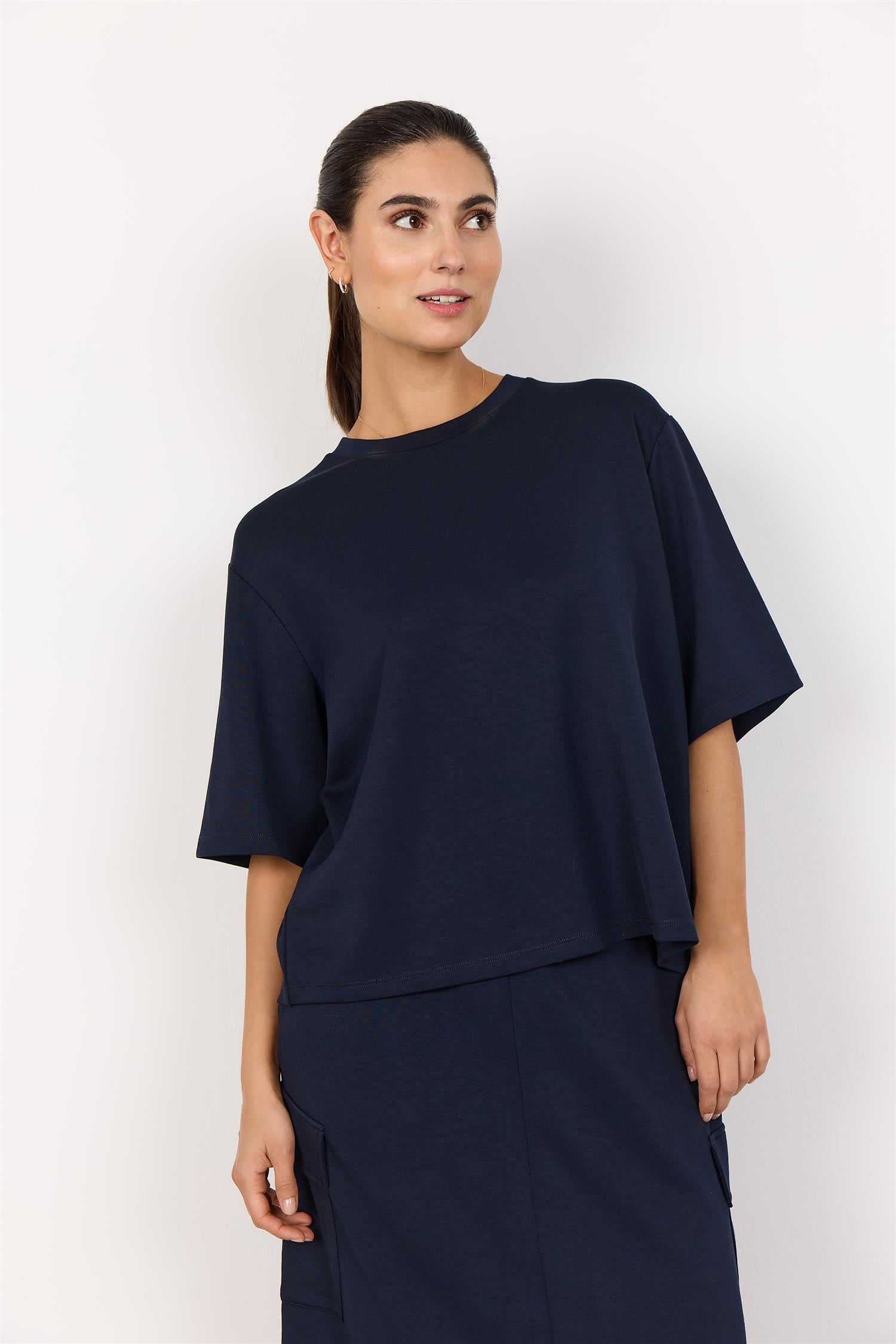 SC- Banu 231-T-shirt-Soya-Aandahls