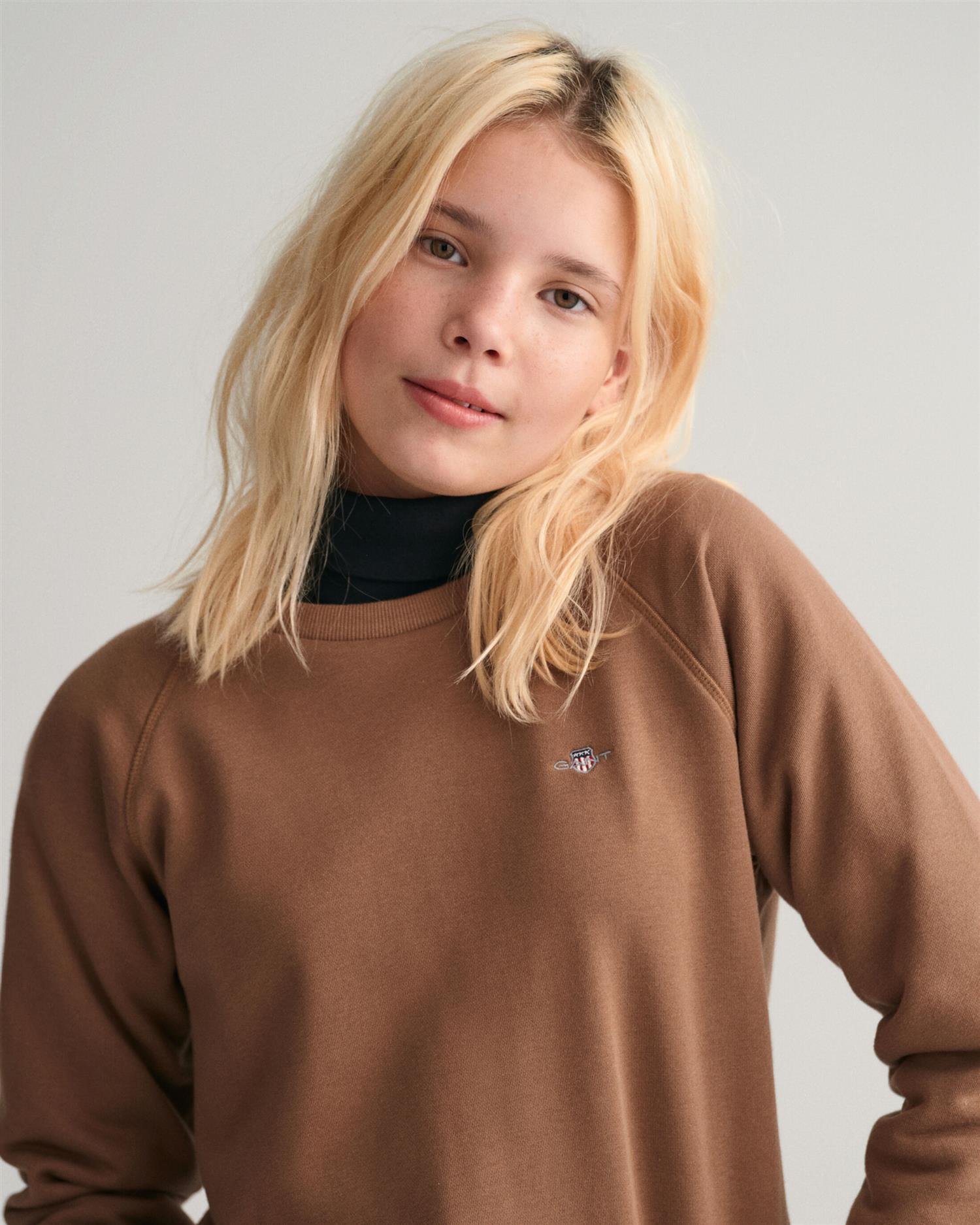 Shield c-neck-Genser-Gant-Aandahls