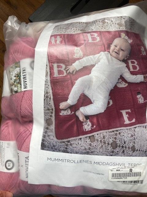 moomin strikkepakke babyteppe - rosa/blå-Garn & Broderi-Inspirasjon Forlag-Aandahls