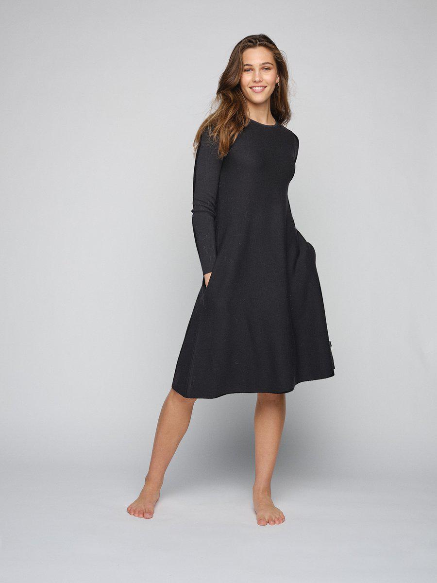 Cecilie long merino dress-Kjole-Ella&il-Aandahls