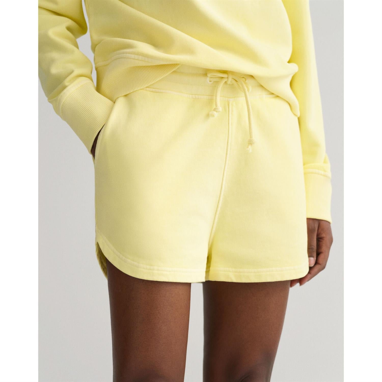 Relaxed sunfaded shorts