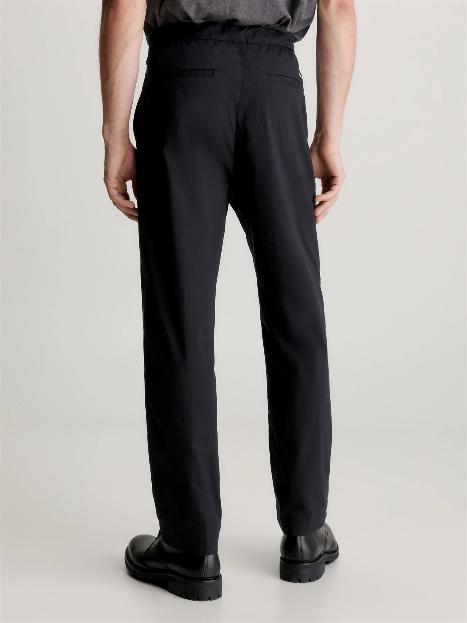 Tech cotton stretch relaxed pant