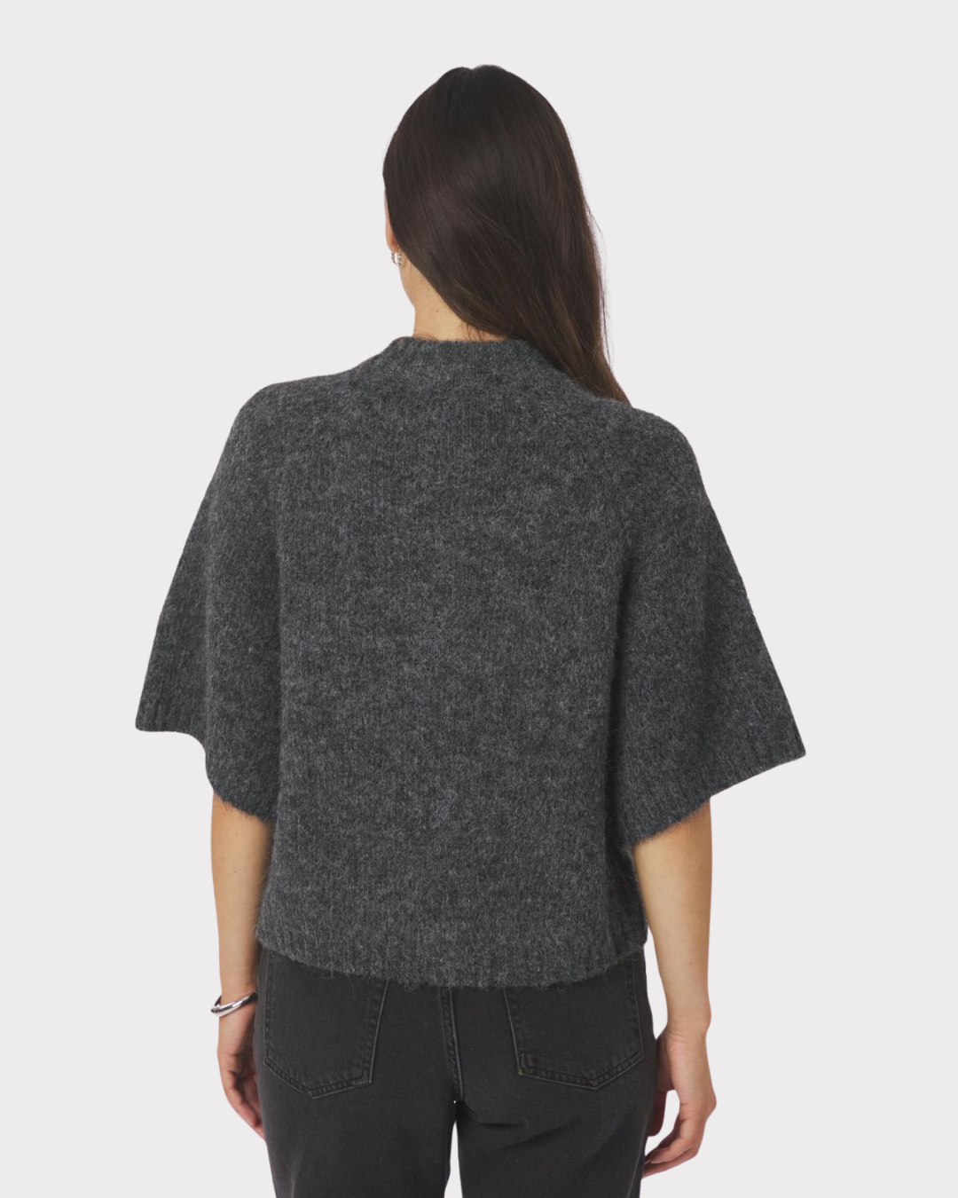 Benuta Fluffy Cardigan-Overdel-Neo Noir-Aandahls