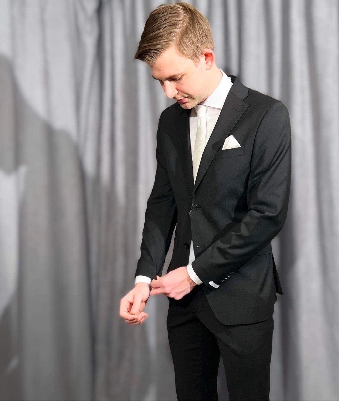 Bilbao-Dress-Frislid-Aandahls