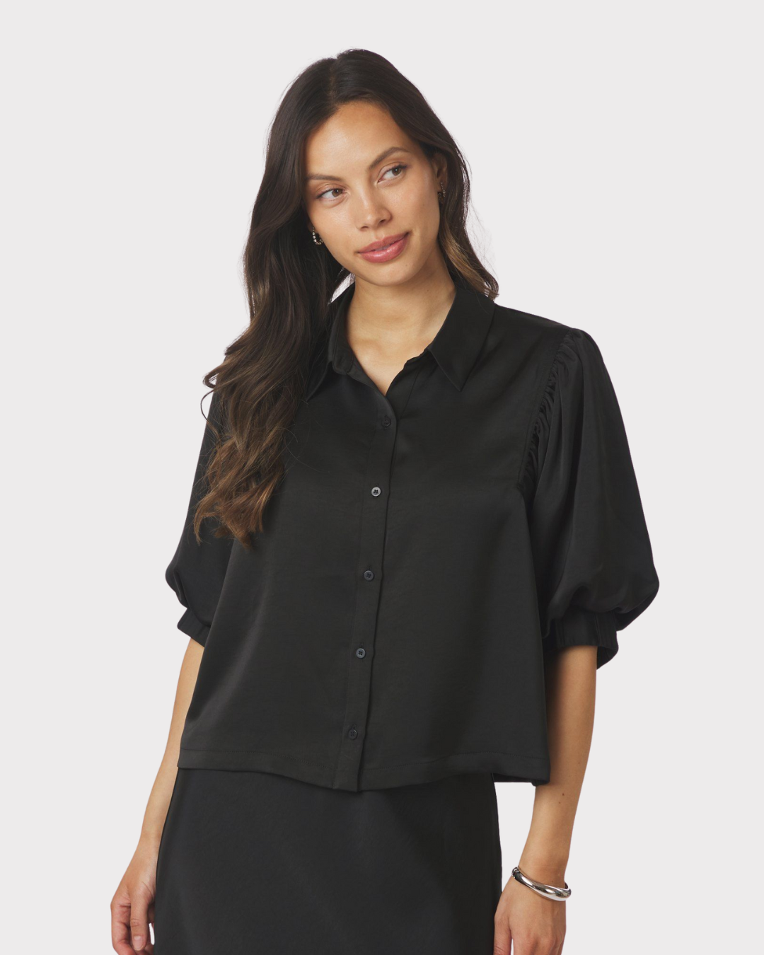 Etta Heavy Sateen Shirt-Overdel-Neo Noir-Aandahls