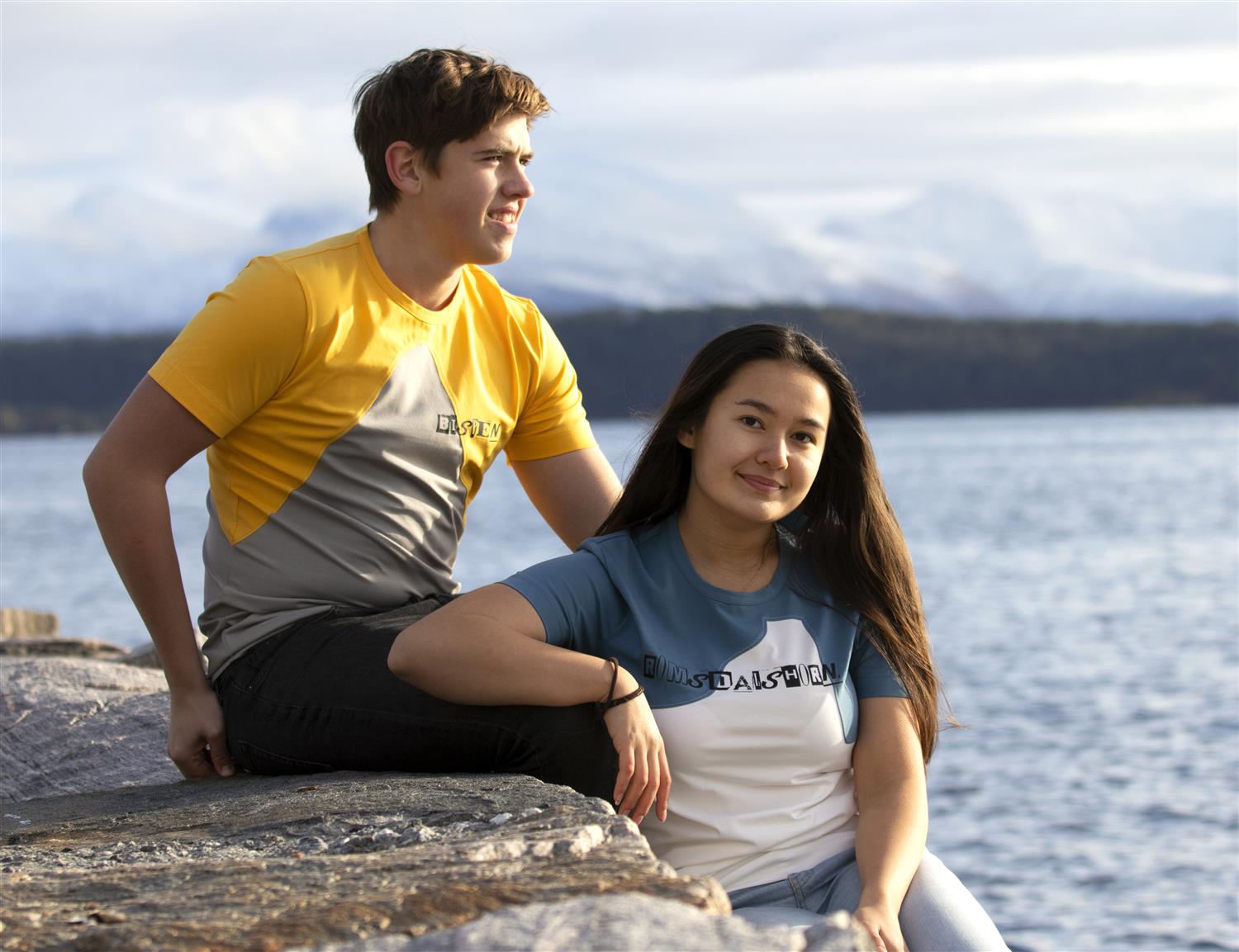 FJELL T-shirt- BISPEN-T-shirts-Trude Nistad-Aandahls