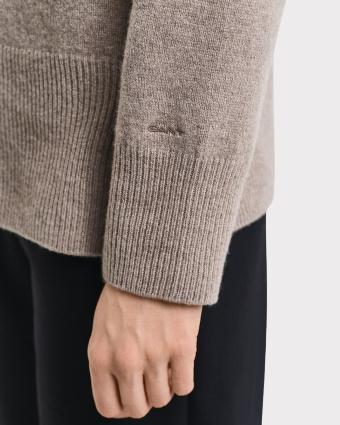 Herringbone detail c-neck-Genser-Gant-Aandahls