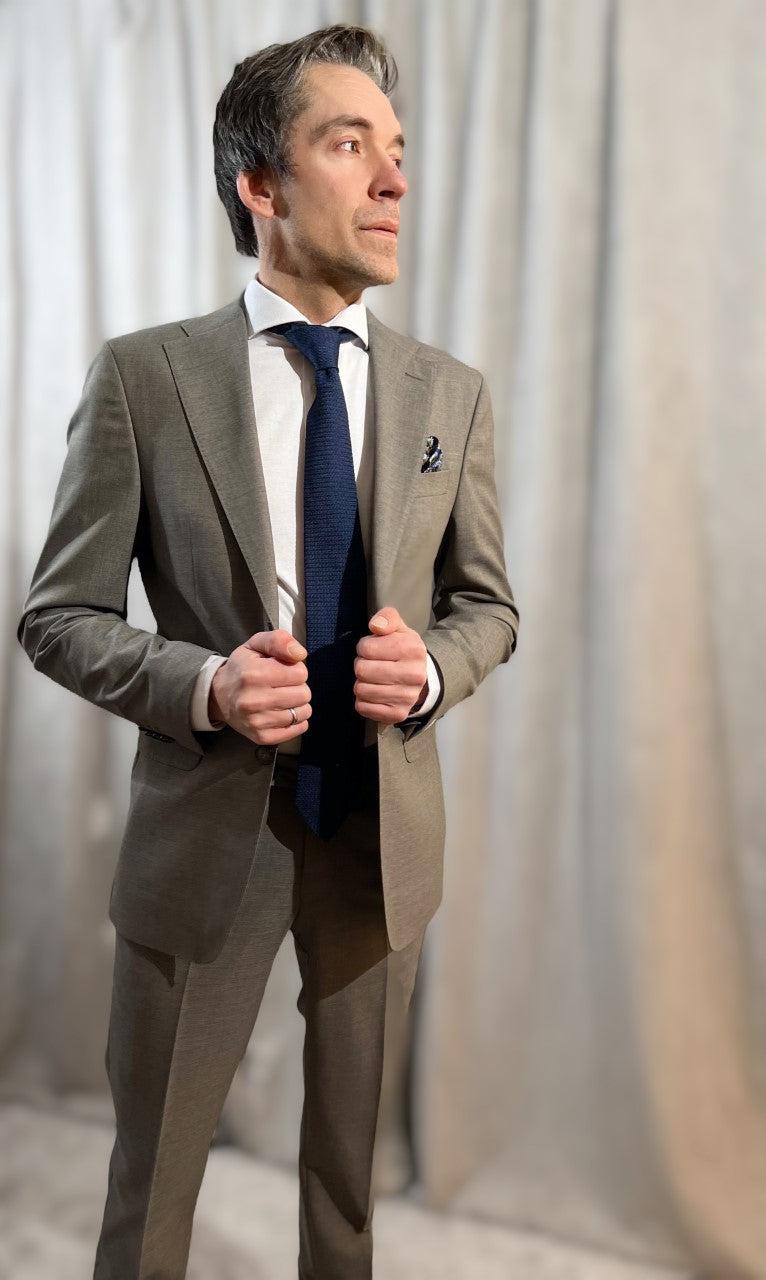 Jack/M.33-Dress-Frislid-Aandahls