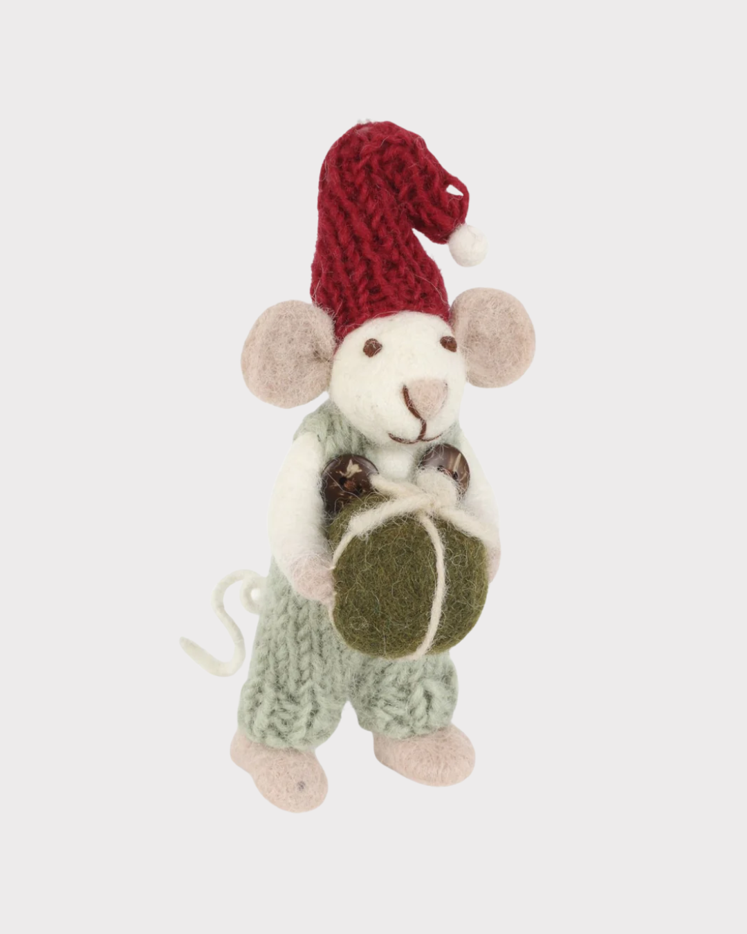Julemus gutt med strikka bukser og julegave-0 - Interiør-Gry og Sif-Aandahls