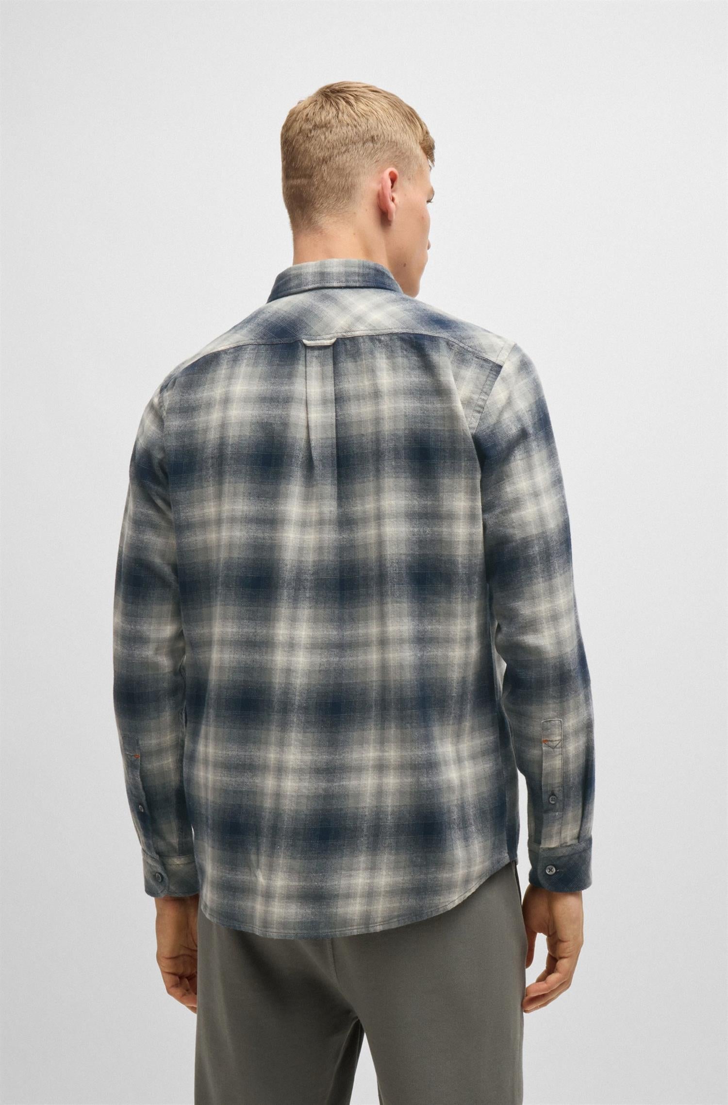 Rickert_M-Skjorte-Hugo Boss-Aandahls
