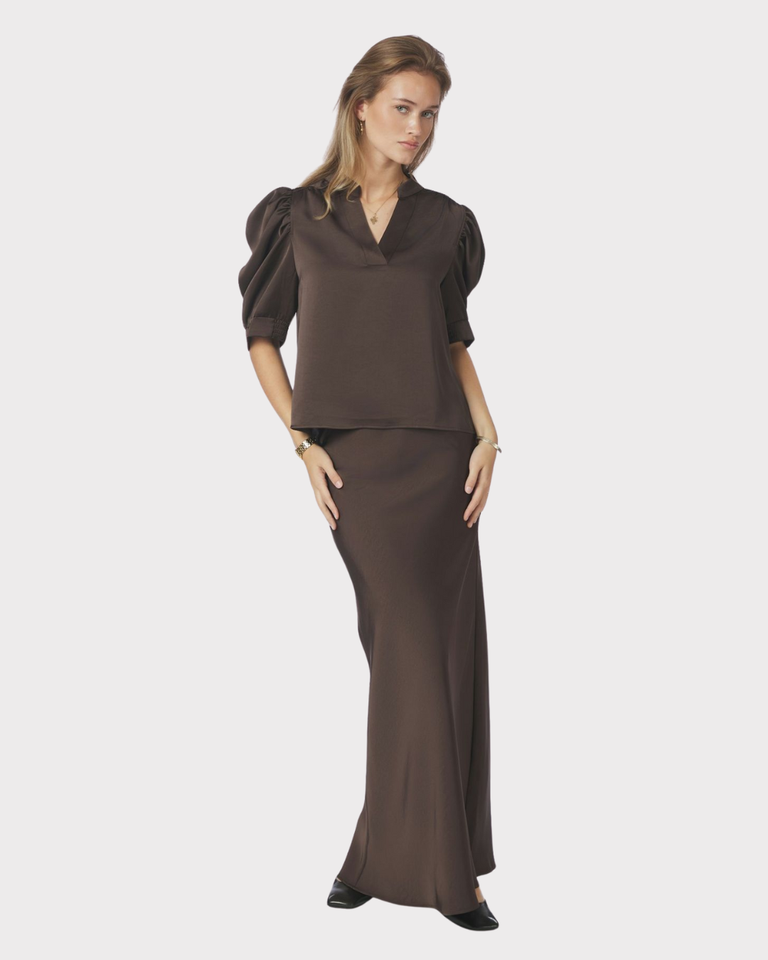 Roella heavy saten blouse-Overdel-Neo Noir-Aandahls