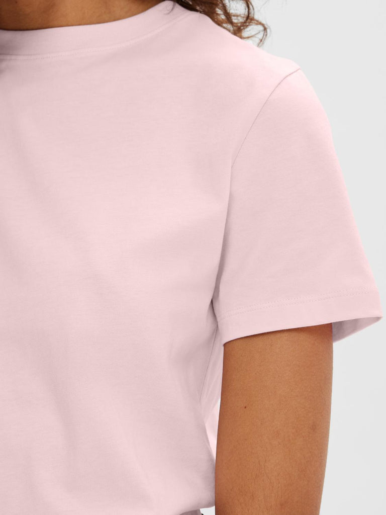 SLFMYEssential SS O-NECK TEE NOOS-T-shirt-Selected Femme-Aandahls