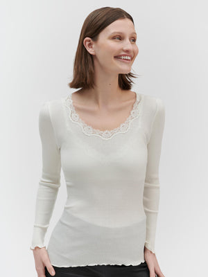 Silk t-shirt w/lace-Overdel-Rosemunde-Aandahls
