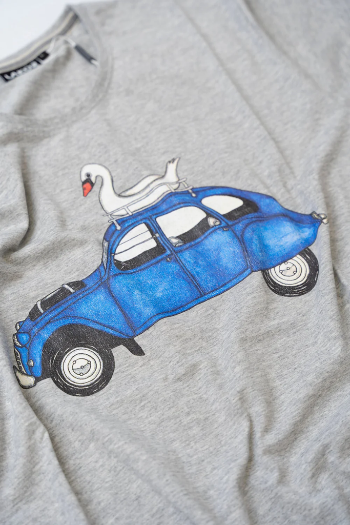 Swan on Wheels-T-shirt-Lakor-Aandahls
