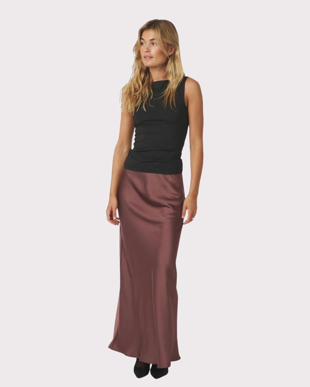 Vicky Heavy Sateen Skirt-Skjørt-Neo Noir-Aandahls