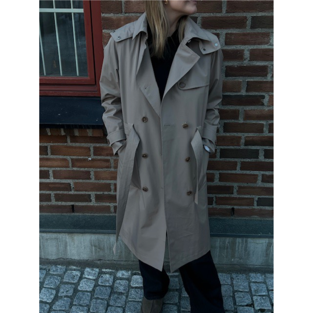 Trench coat-Ytterjakker-Alexander-Aandahls