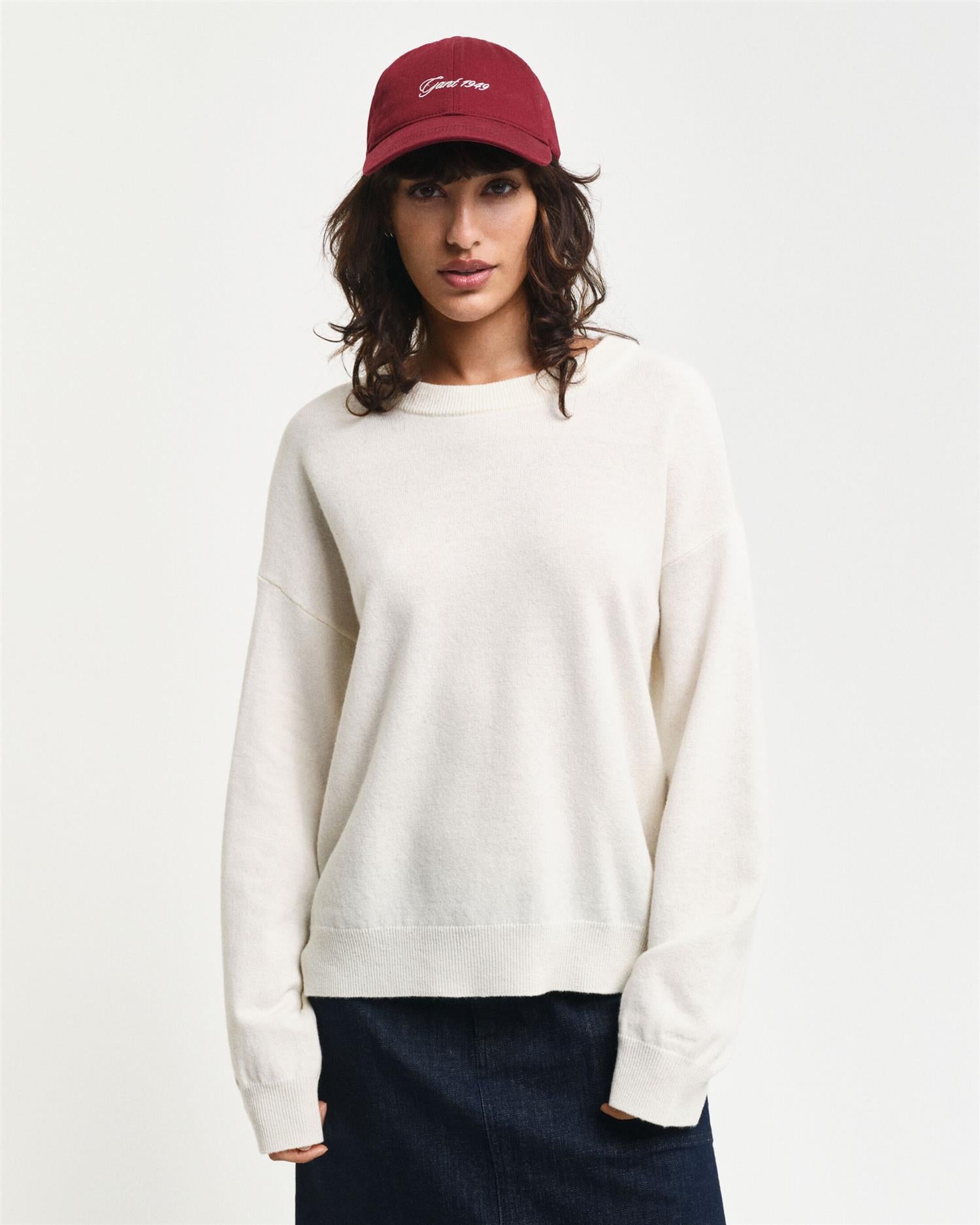 Superfine Lambswool C-neck