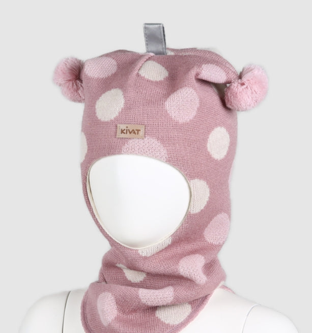 Hood with big dots and big bobbles