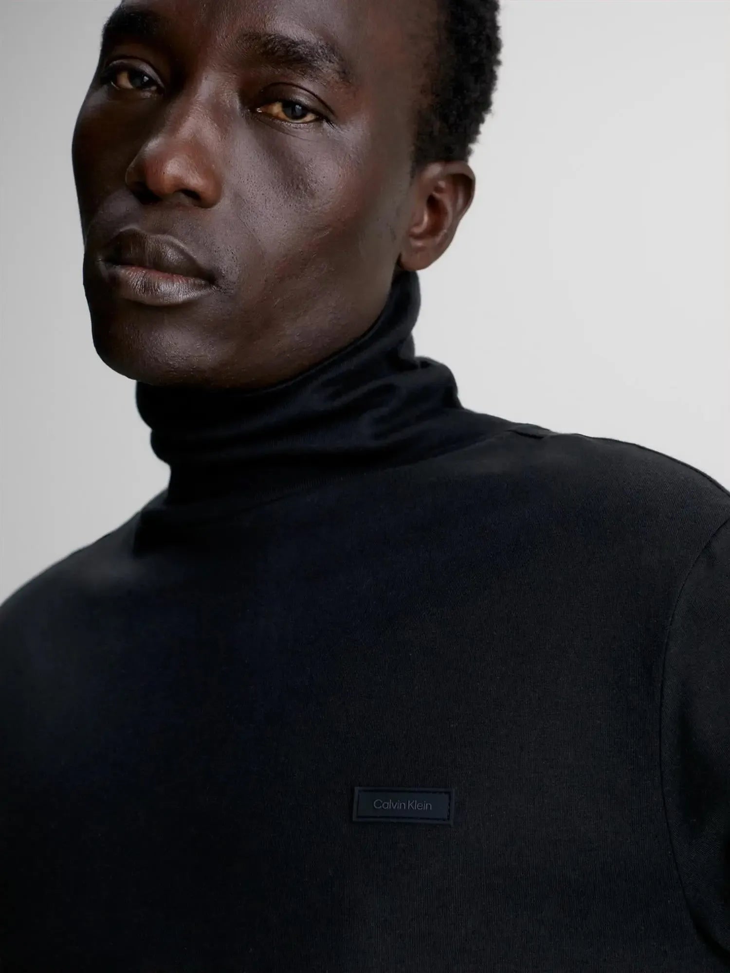 Smooth cotton roll neck