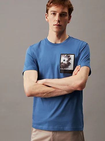 framed flower graphic t-shirt-T-shirt-Calvin Klein-Aandahls