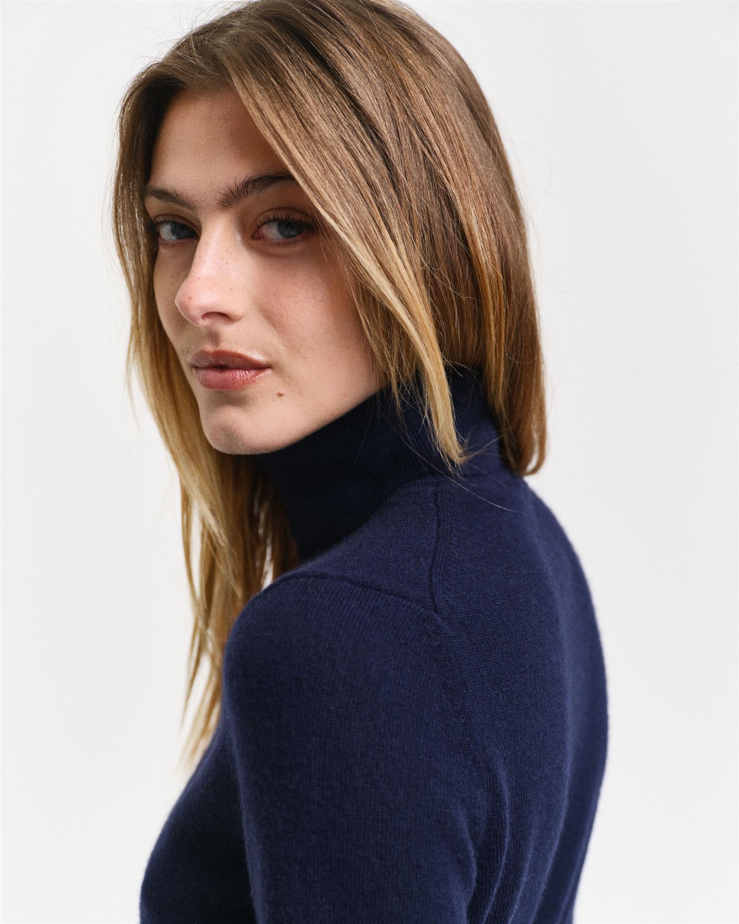 Extrafine lambswool rollneck-Genser-Gant-Aandahls