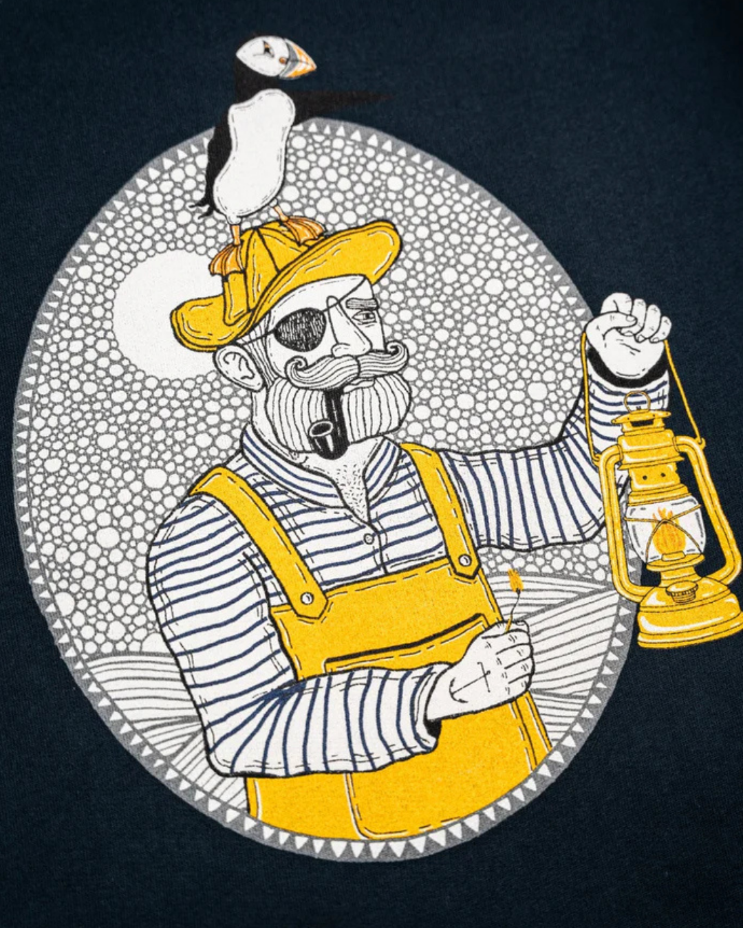 Light The Way crewneck-Genser-Lakor-Aandahls