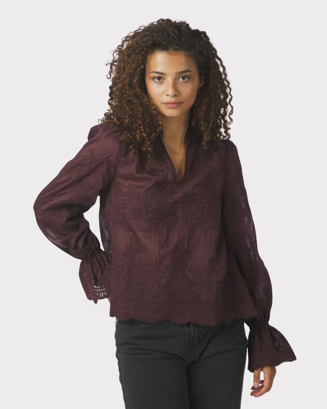 Amara Big Embroidery Blouse-Overdel-Neo Noir-Aandahls
