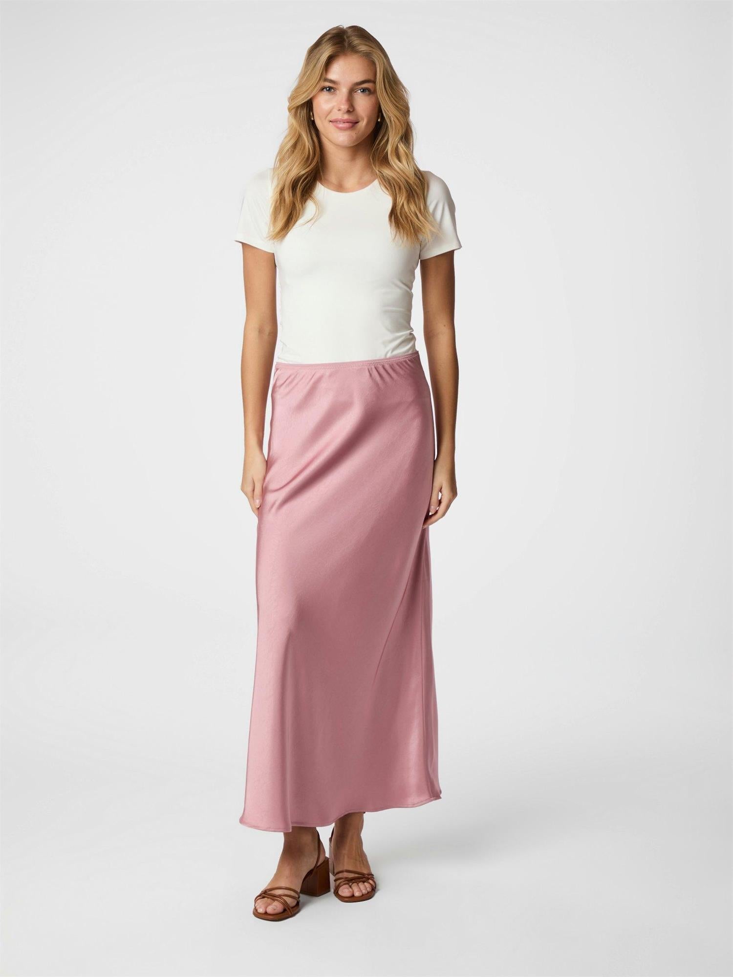Vicky Heavy Satin Skirt-Skjørt-Neo Noir-Aandahls