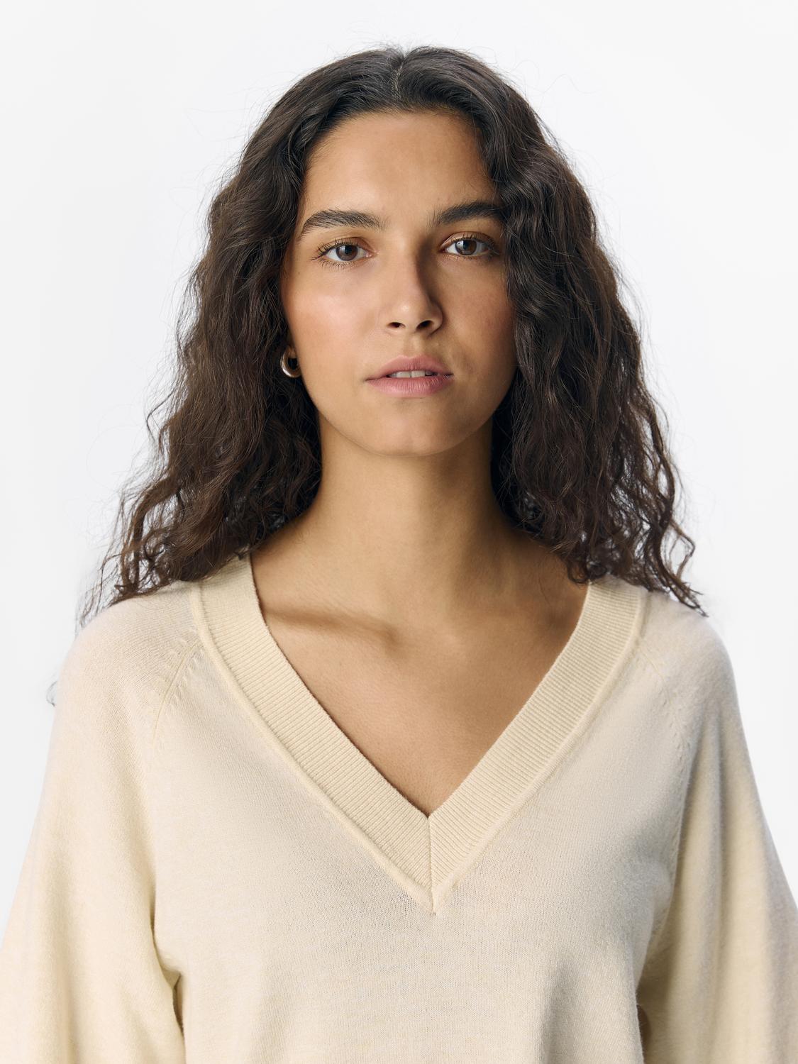 OBJTHESS 2/4 LO V-NECK KNIT TOP NOOS-Genser-Object Collectors Item-Aandahls