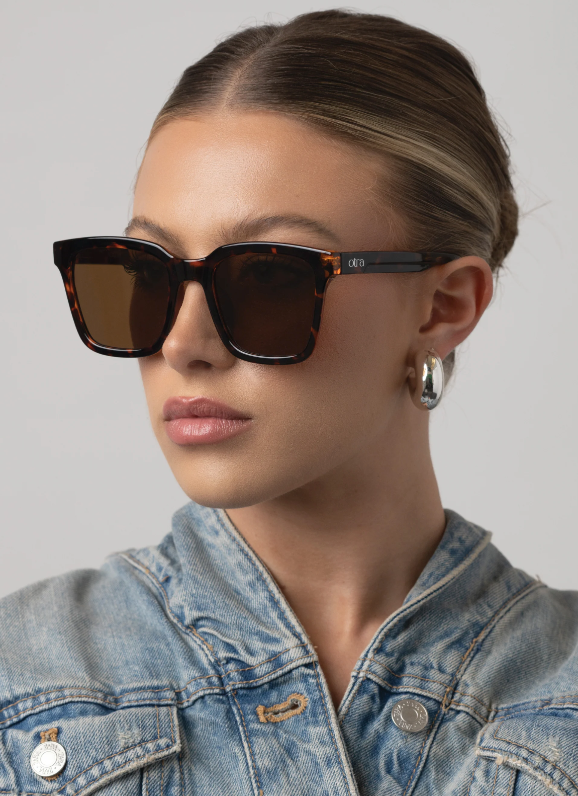 Fyn-Accessories-Otra Eyewear-Aandahls