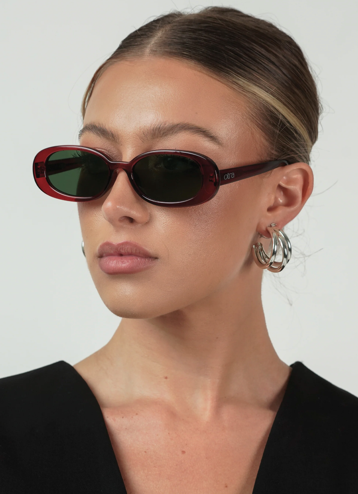 Gina-Accessories-Otra Eyewear-Aandahls