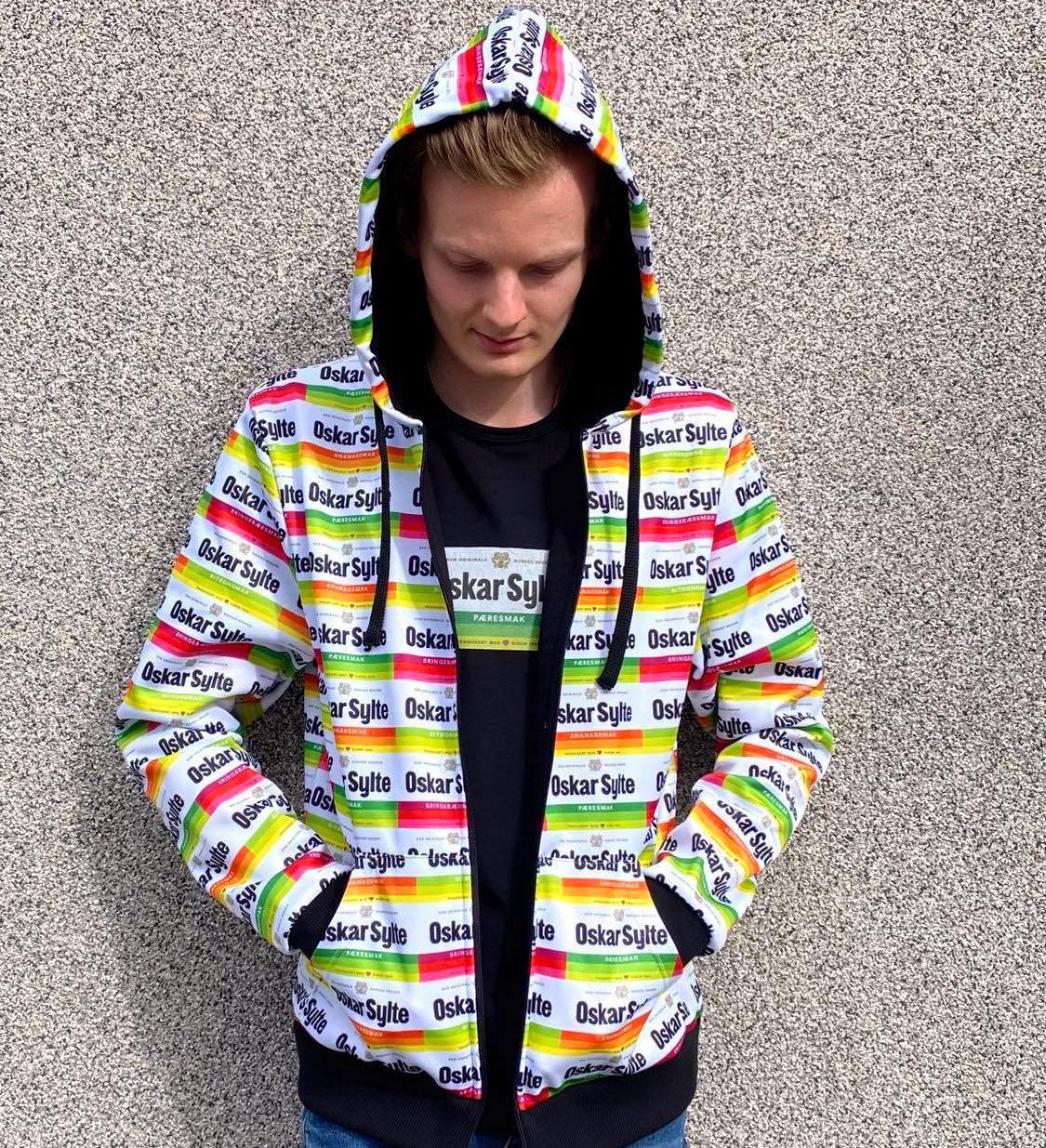 Oskar Sylte Multiprint Hoodie-Genser-Trude Nistad-Aandahls