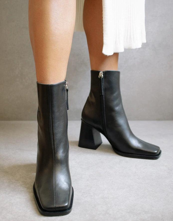 Leather Ankle Boot-Sko-Alohas-Aandahls
