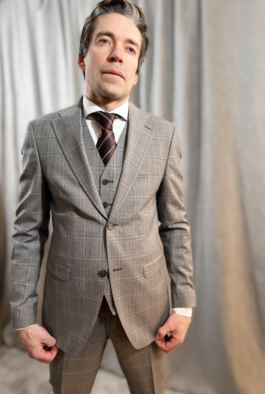 P. Dress-Dresser-Frislid-Aandahls