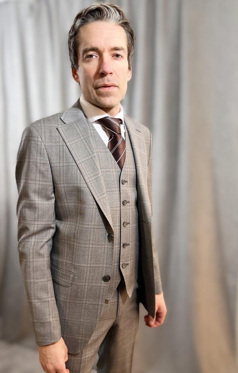 P. Dress-Dresser-Frislid-Aandahls